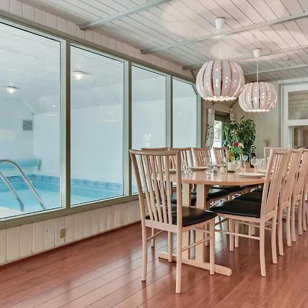 Holiday Per Knoldsvej Ix Holiday home